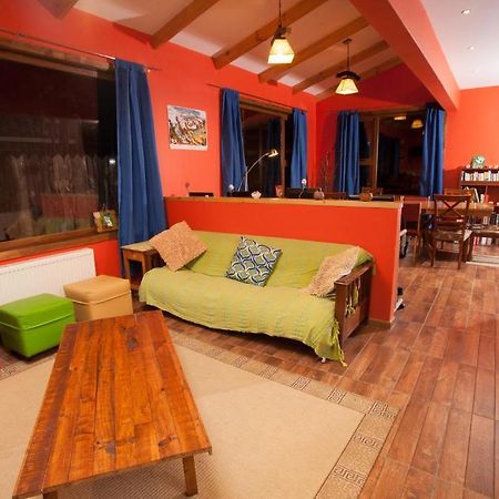 Bed and Breakfast The Singing Lamb Puerto Natales Exterior foto